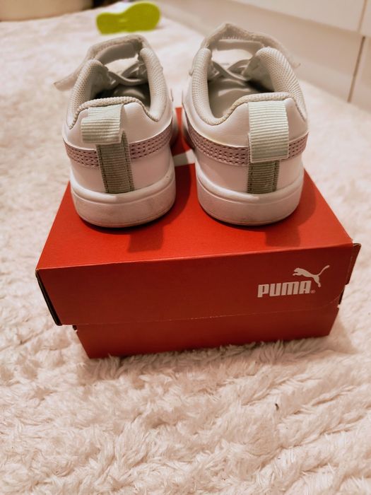 Adidași fetite puma mărimea 24