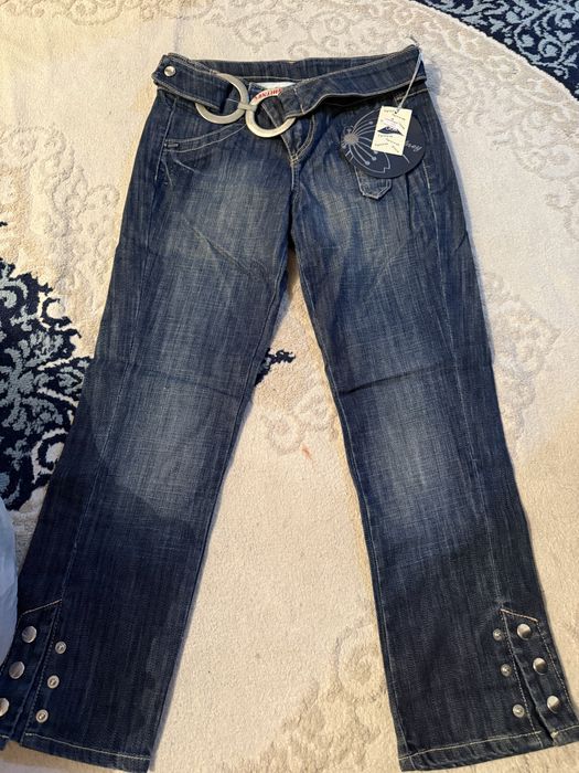 Джинсы детсиие 3500 тг