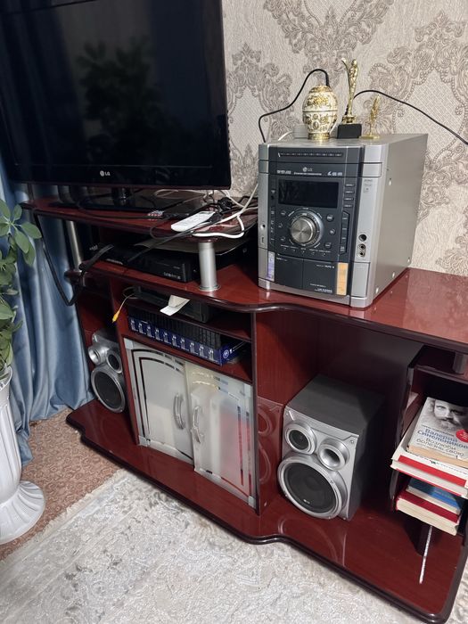 Тумба для телевизора и т.д.