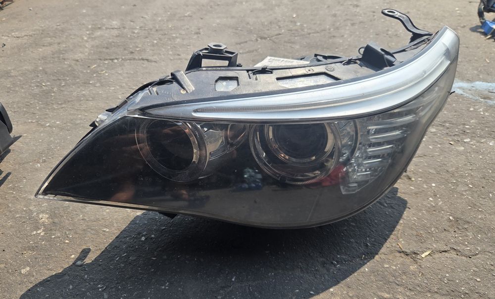 Far faruri BMW E60 E61 xenon facelift