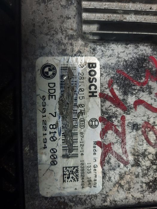 компютър  за двигател/ BMW Bosch  (e87.e90,x1(e87 e90,x1)