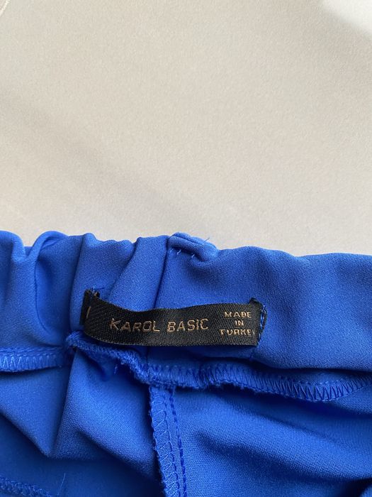 Pantaloni Karol ,purtati o singura data de culoare albastru cu alb mar