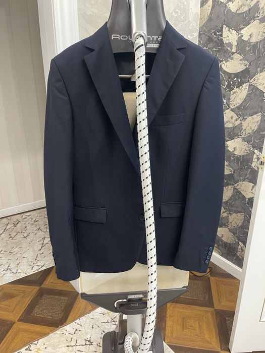 Пиджак, брюки и жилетка