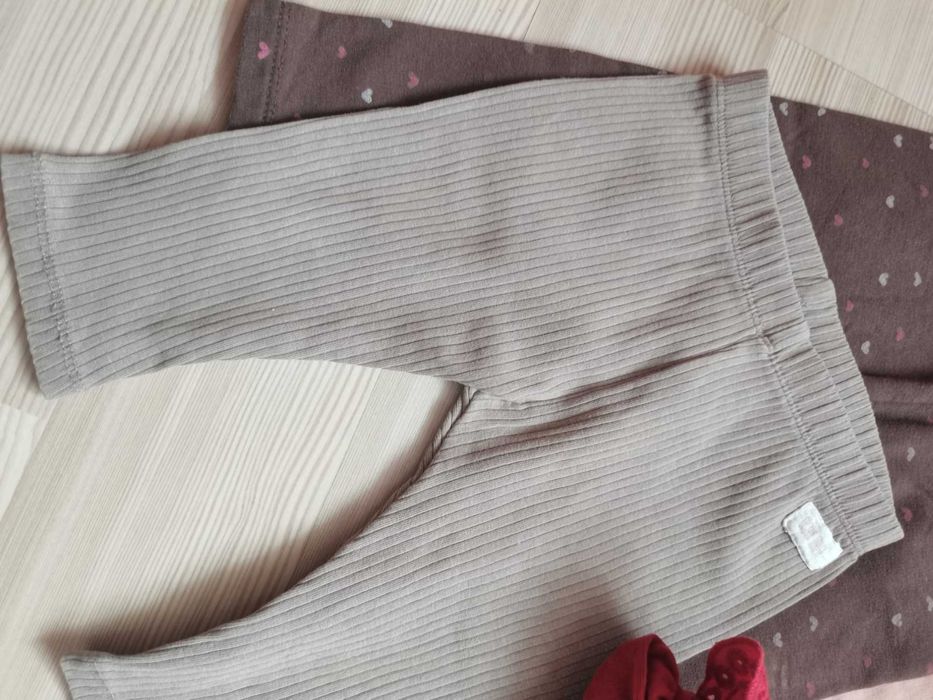 Set pantaloni + body + pulovăr mărimea 74