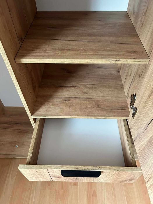 Dulap haine mare Jysk Jenslev