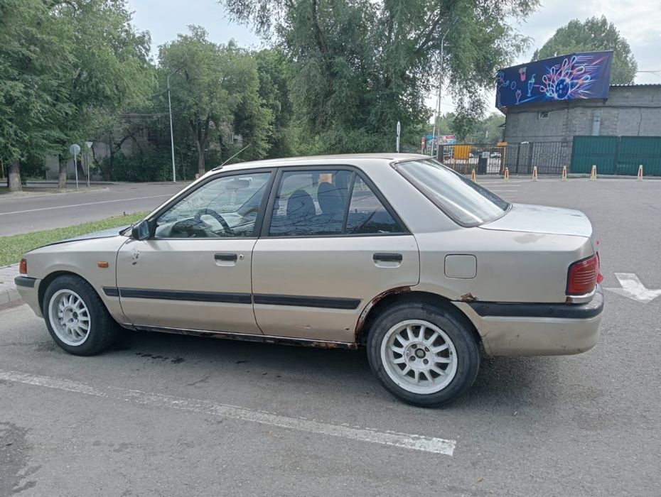 Мазда 323 срочно сатылады