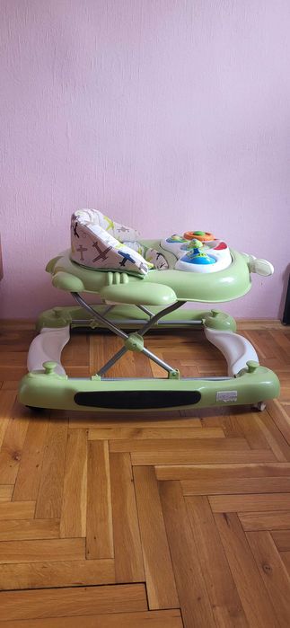 Бебешка проходилка с музикален/игрален панел