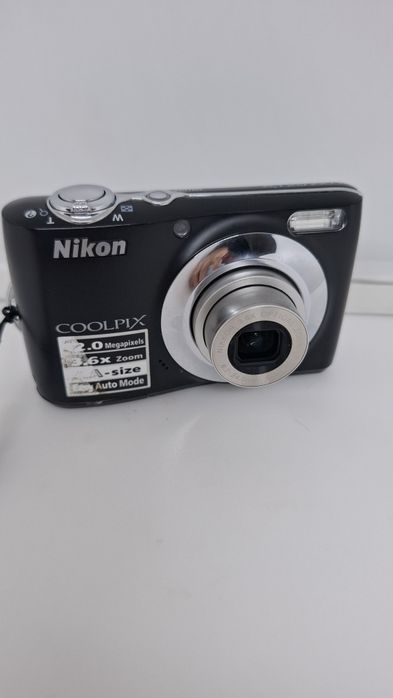 Nikon Coolpix L22 компактен дигитален фотоапарат