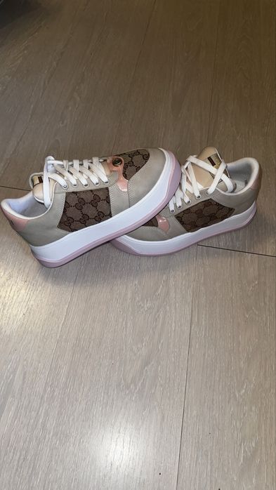 Adidasi Gucci cu talpa groasa