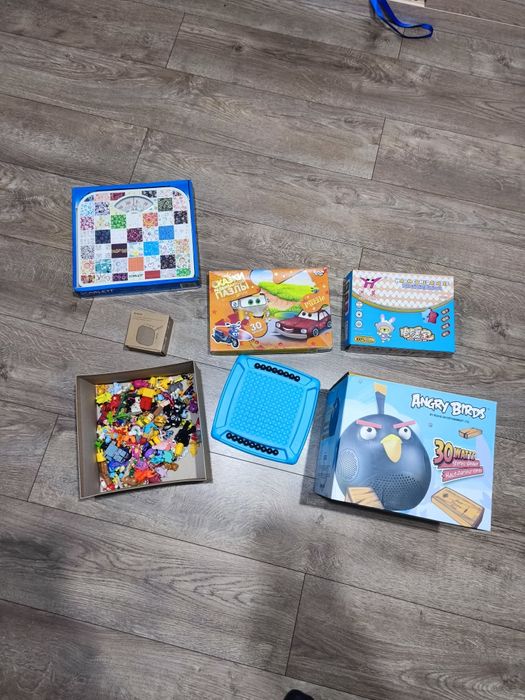 Игрушки, весы, колонки