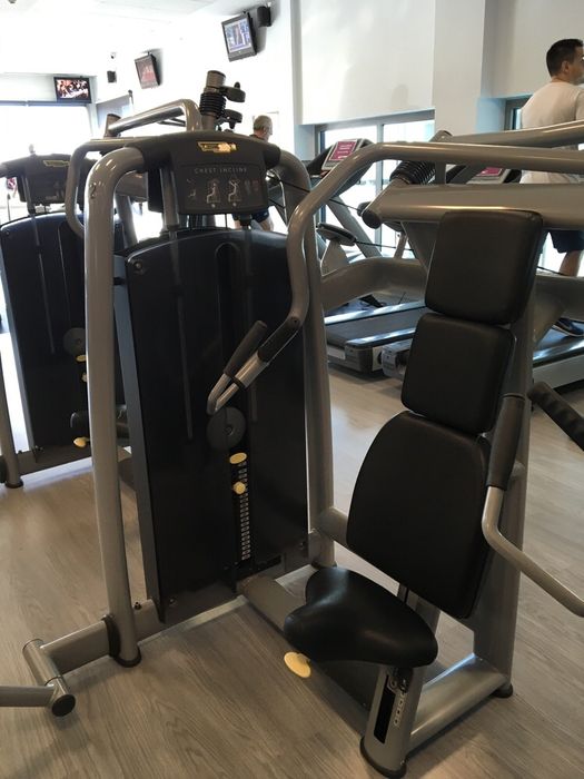 Depozit aparate fitness technogym