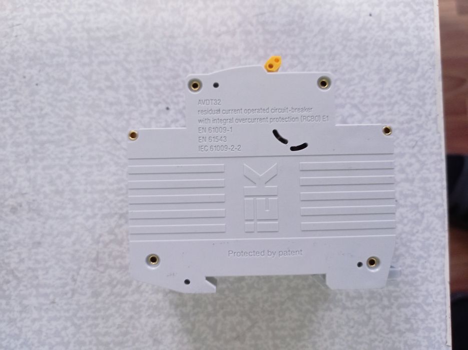 Автоматический выключатель