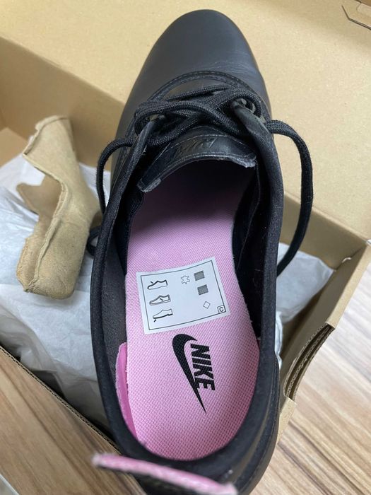 Кросовки Nike женские