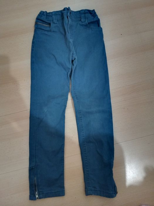 Детски дънки и джинси