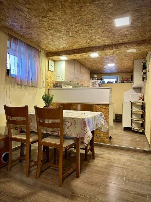 Дава се под наем Къща в с. Леденик, Област Велико Търново - 80 кв.м за 35.7 € - Снимка #12