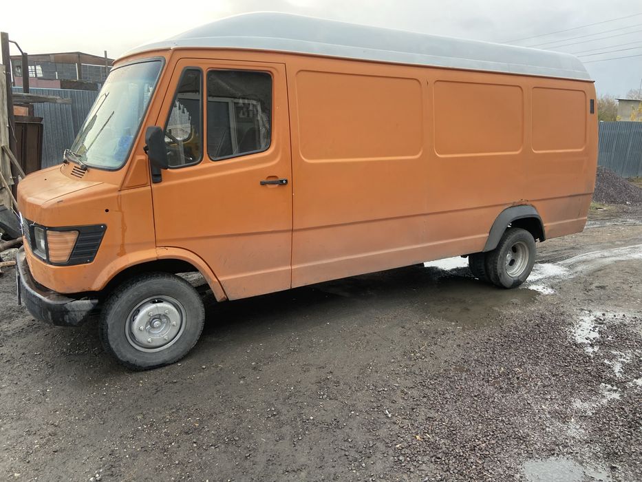 Mercebes-Benz 409D