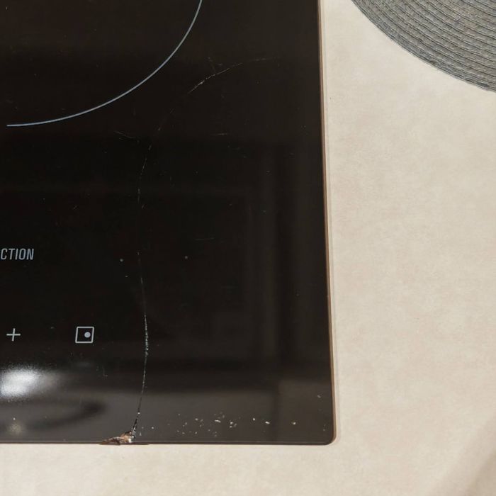 Индукционен плот  Electrolux