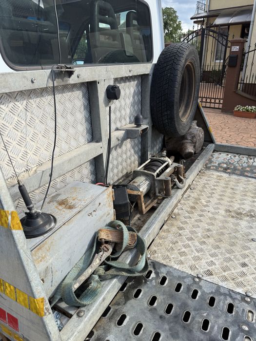 Autoplatforma iveco 35C15; 5.2m; 2014; perne; A/C