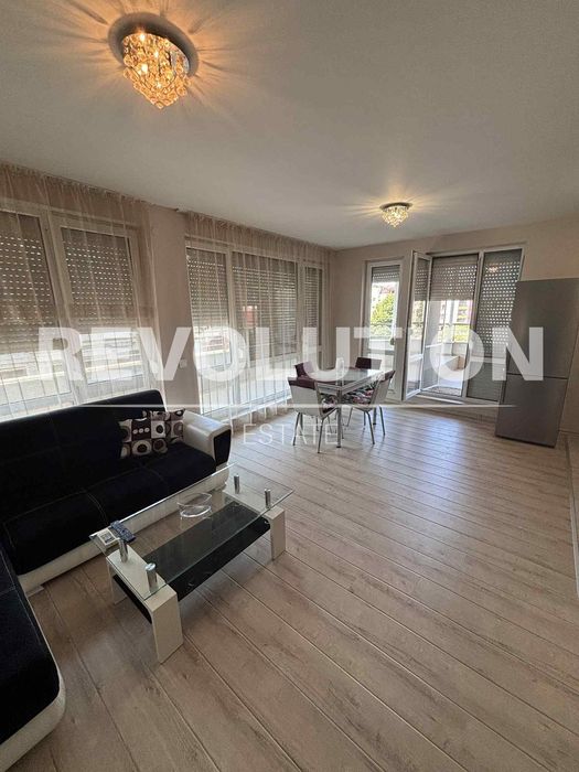 Дава се под наем Двустаен апартамент в Пловдив, Кършияка - 90 кв.м за 425 € - Снимка #1