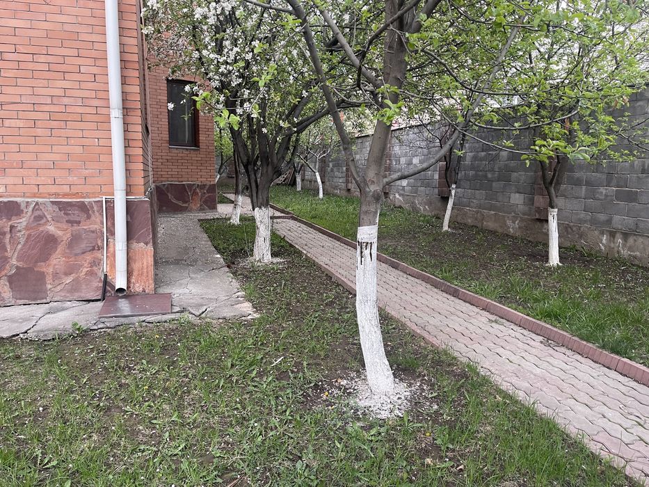 Продам 2-х этажный коттедж