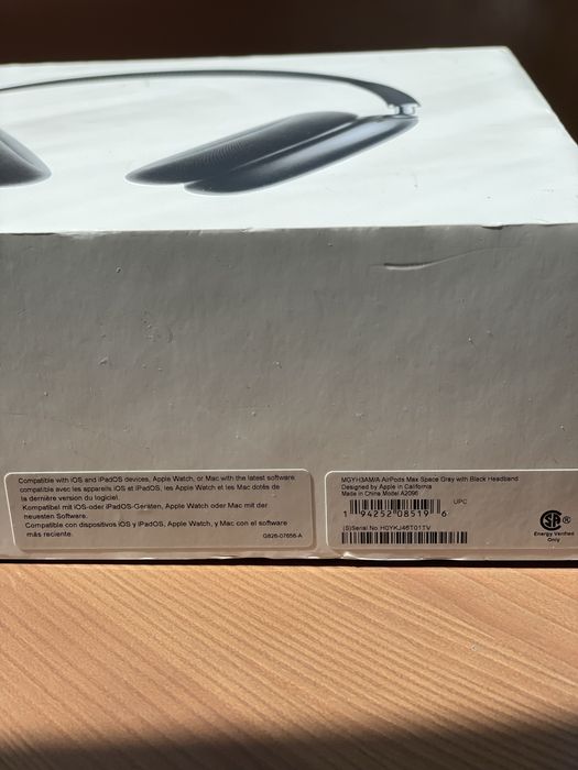 Apple Airpods MAX оригинални, с кутия  - Отлично състояние + калъф