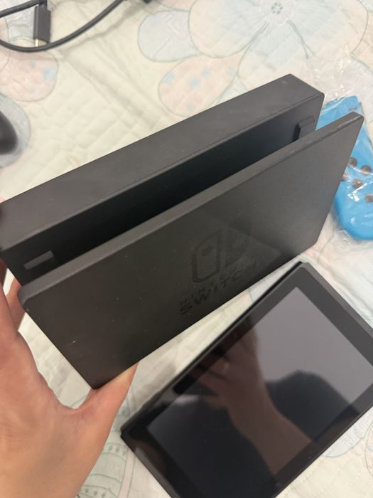 Nintendo swich v2 цена:100 тысяч