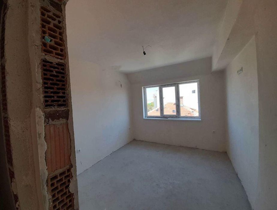 Продава се Двустаен апартамент в Бургас, Сарафово - 56 кв.м за 1215 €/кв.м - Снимка #2