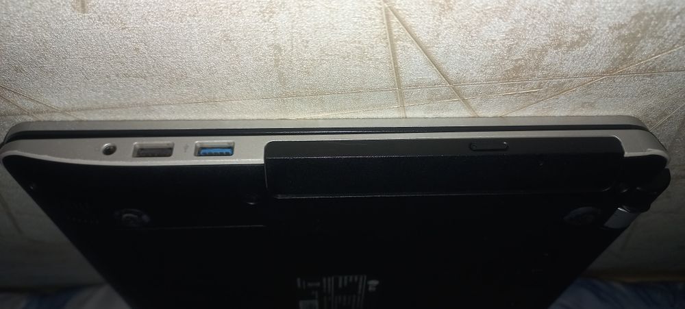 Ноутбук/ Notebook LG/ Переносной компьютер