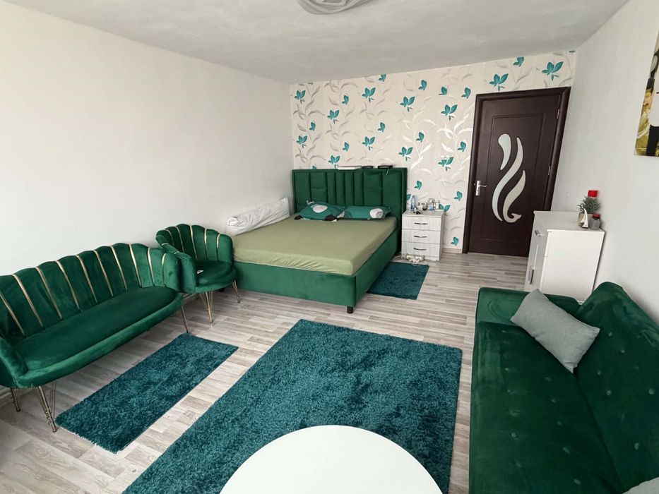 vand apartament