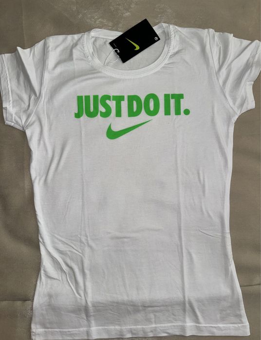 Nike дамски тениски