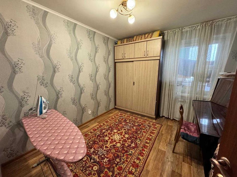 продам 4х комнатную квартиру