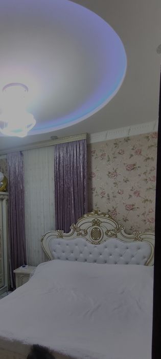 В Центре 4х комнатная квартира