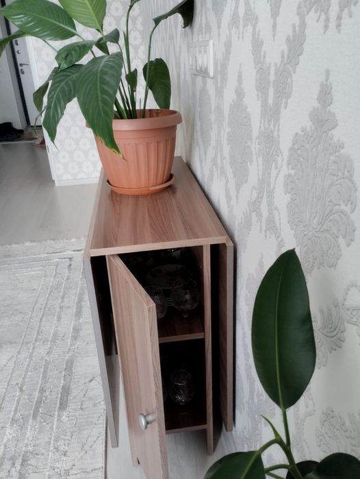 Продам стол -тумбу в Астане