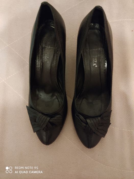 Женская обувь.          .