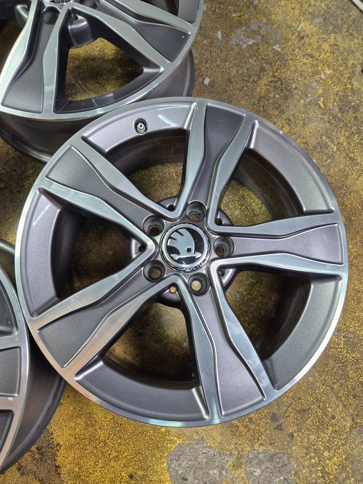 4 Jante Aliaj 5x112 17'' OE VW Golf Passat Touran Sharan Tiguan T-Roc Caddy Scirocco / Skoda Octavia Superb Yeti Karoq Kodiaq