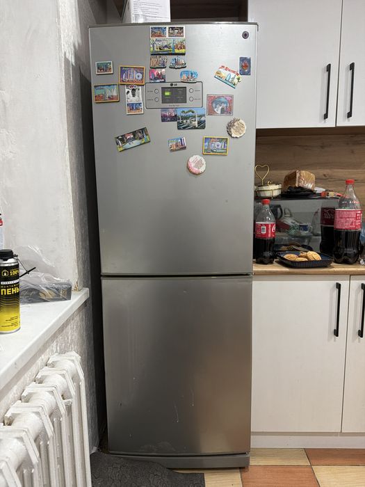 LG Холодильник 2020 года