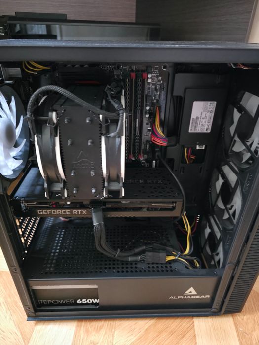 PC Gaming RTX 3070 8GB | i7-8700K | 32GB RAM | SSD 500GB | Gata de joc