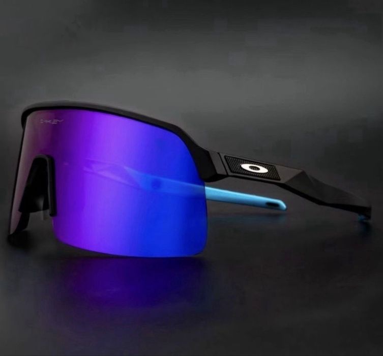 Oakley Sutro Lite