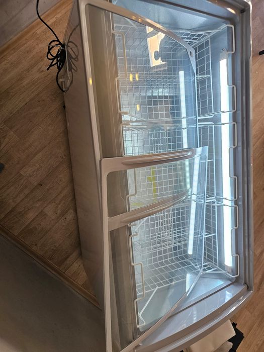 Морозильник новый