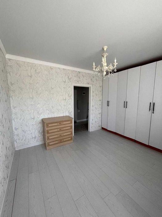 Продается 2 комн кв р-н ЖК Евразия