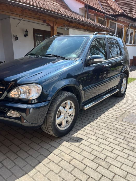 Mercedes Benz ML400