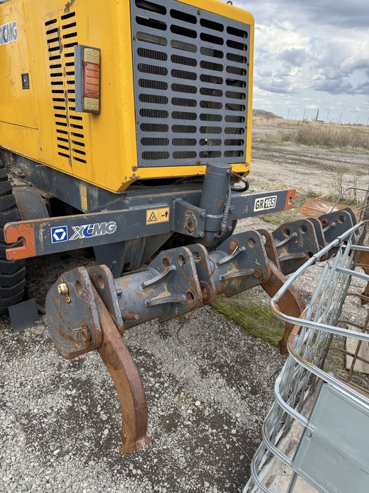 Автогрейдер китаец XCMG