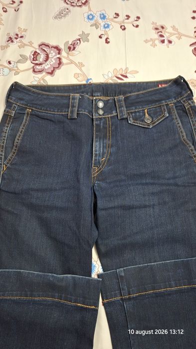 Blugi de damă  LEVI'S, Originali, Albaștri,măsura W32L30,model deosebit