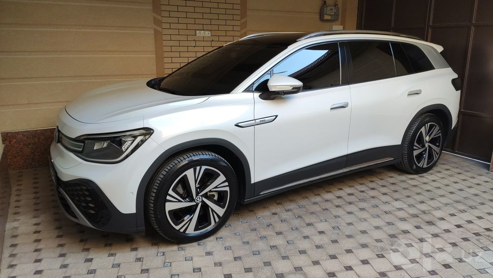 Volksvagen ID6 PRO CROZZ
Probegi 42000 км 
Kraskasi tozza
Rangi to’q k