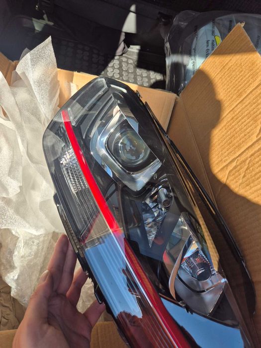 Оригинален десен фар VW Golf 7 / VII  GTI – Valeo – 5G1941040A