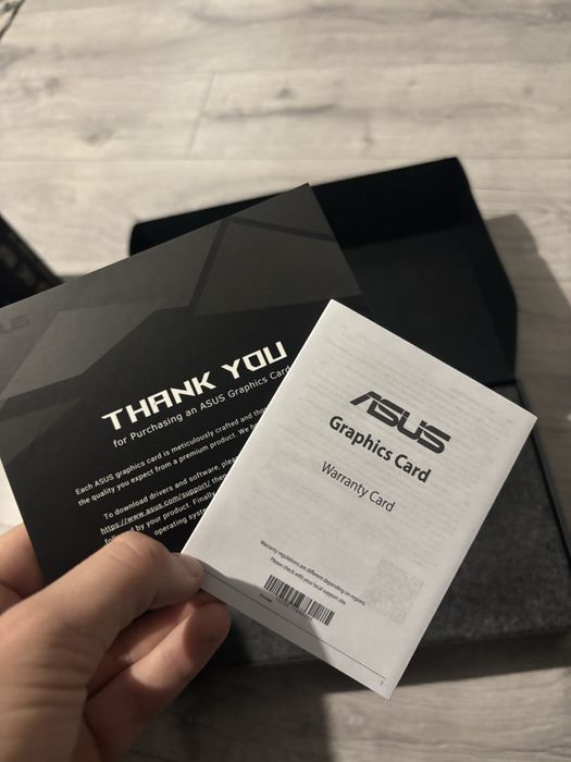 Vând RTX 3050 8GB,nouă!