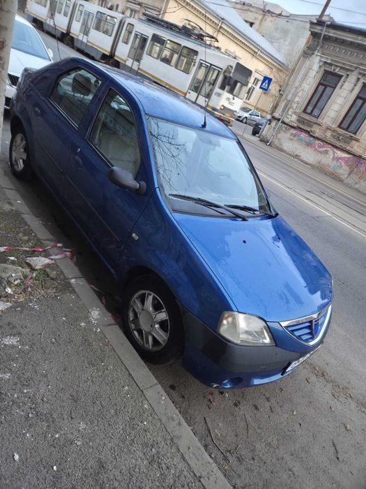 Dacia Logan-albastru