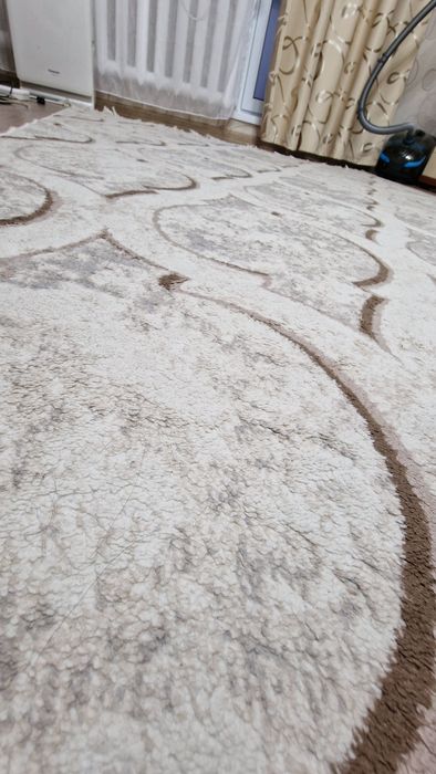 продаю ковер 200×300 см.