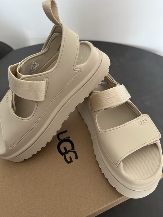 Сандали  UGG оригиналнии  40 номер