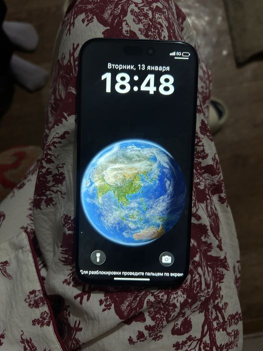 Подарили iPhone 17 Pro Max 1TB, но внутри Android.